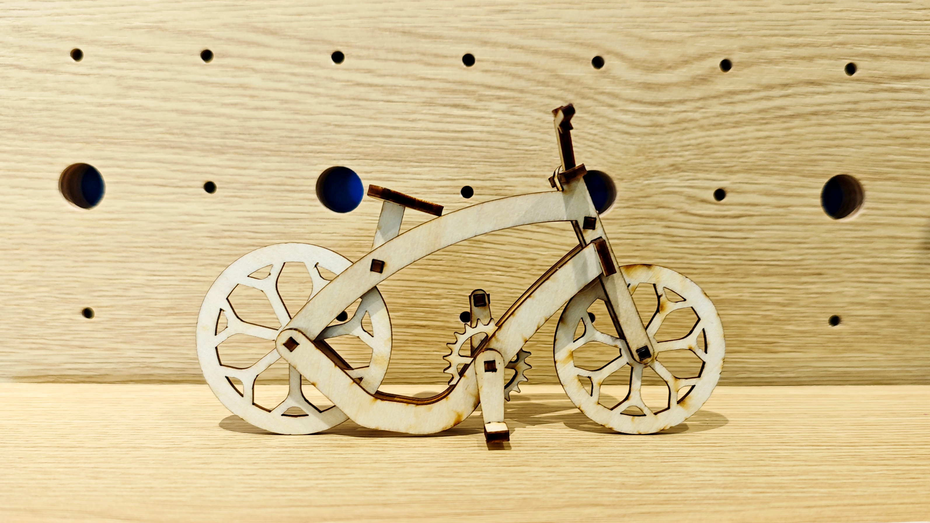 Laser Cutter For Schools To Cut And Engrave DIY Bicycles